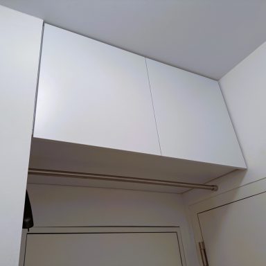 Oberschrank im Flur